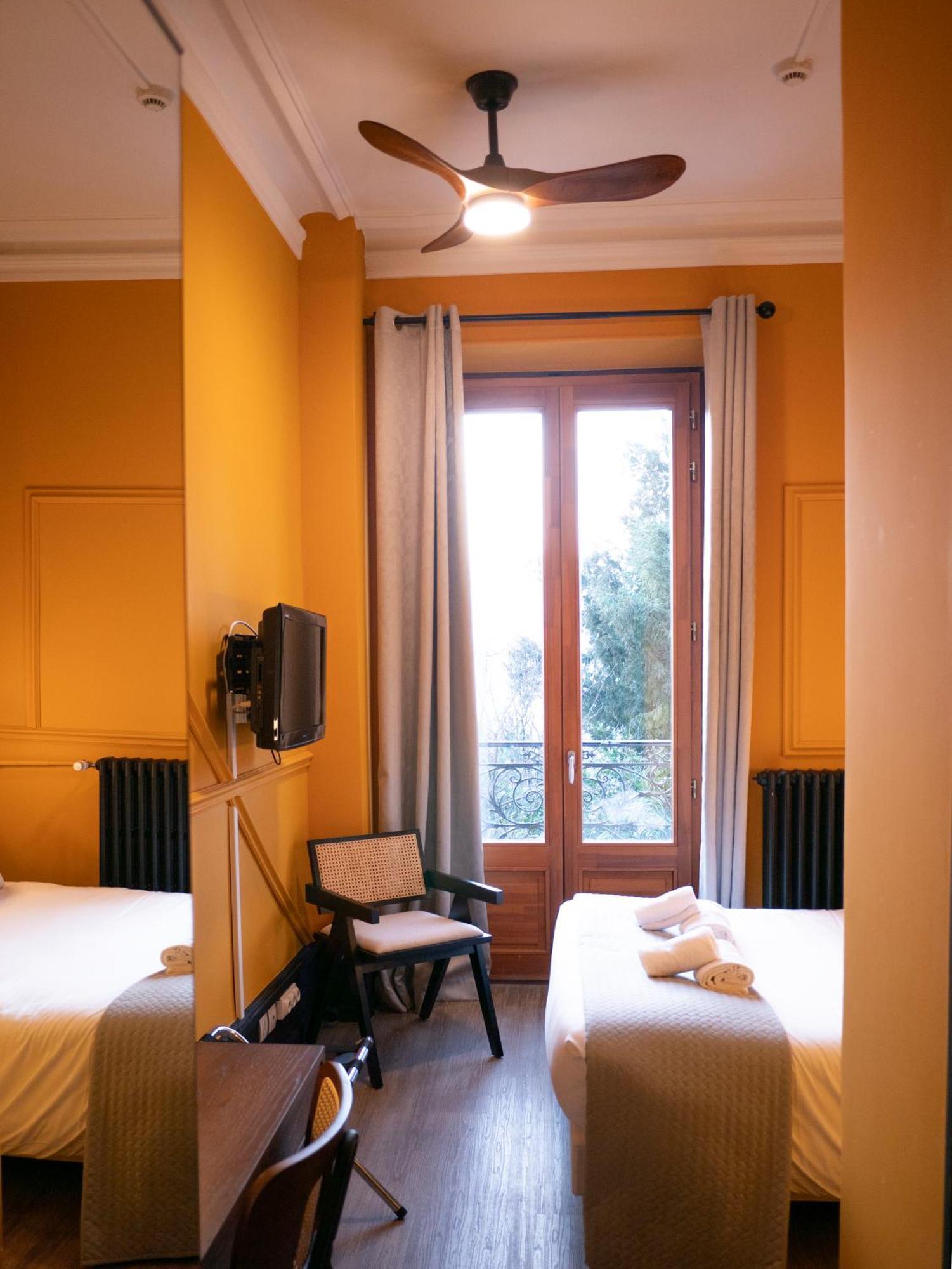 Hotel Gallia Aix-les-Bains Bagian luar foto