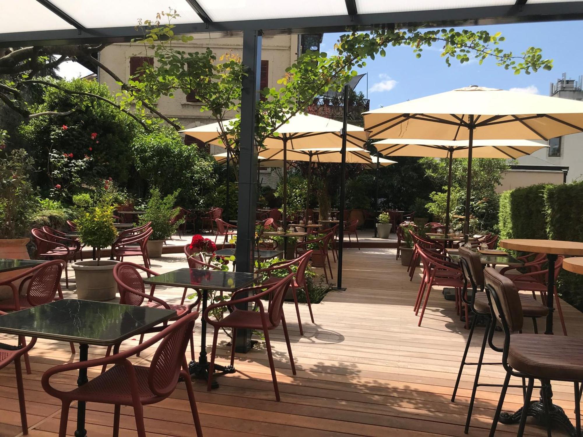 Hotel Gallia Aix-les-Bains Bagian luar foto
